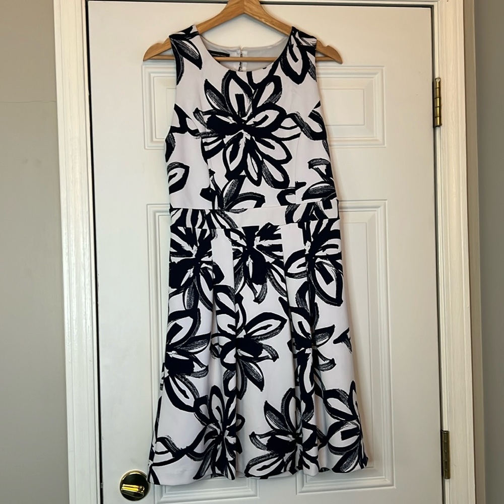 I.N.C Blue and White Summer Mini Sleeveless Daisy Dress